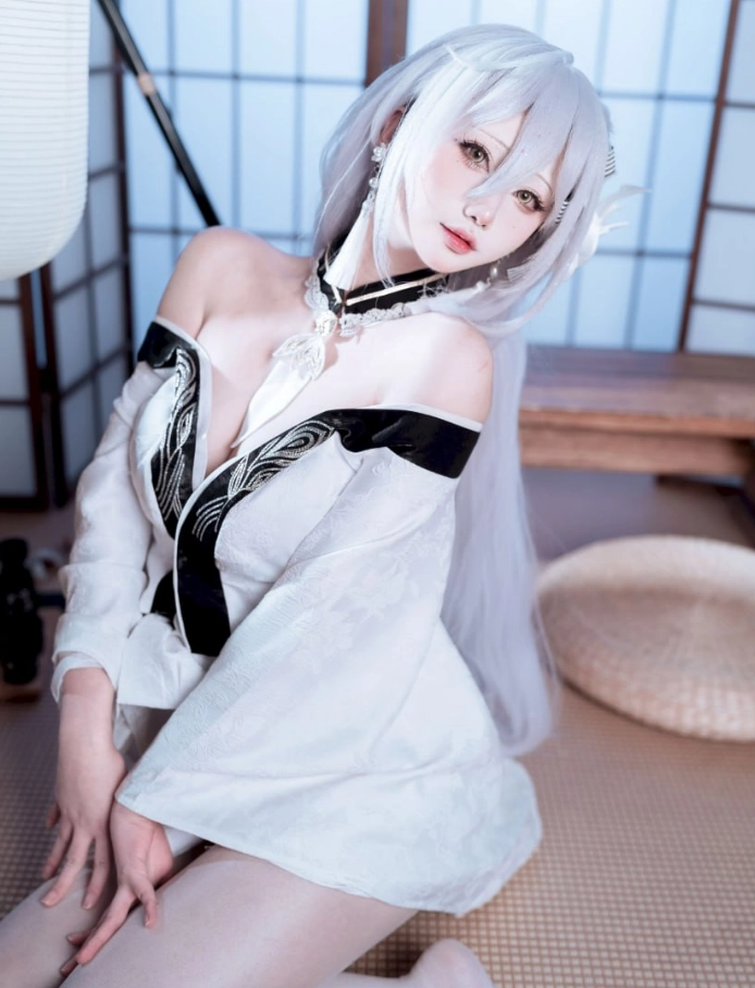 萨隆苦囚 Cosplay写真合集（持续更新）