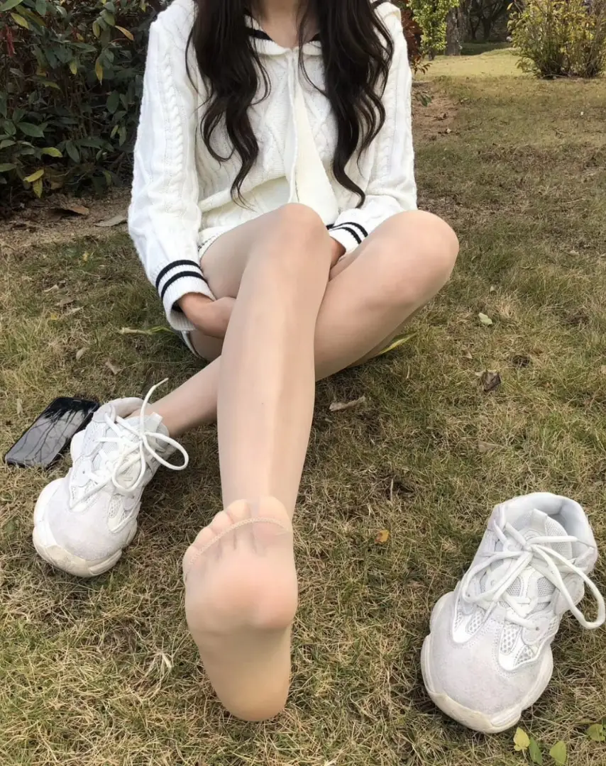 无敌哒小姨妈 写真合集（持续更新） - 图片 1