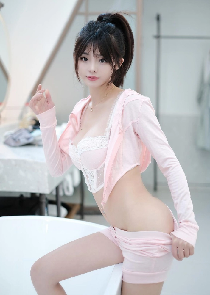 佘贝拉Bella Coser写真合集（持续更新）